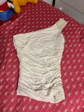 White one shoulder top with pearls